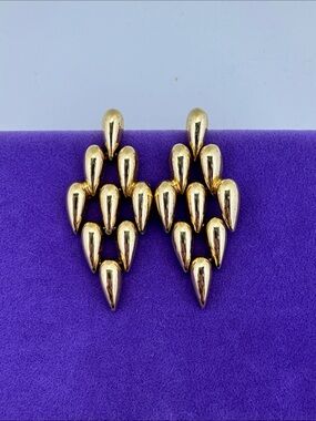 💛 Classic Monet 22k Gold Plated Teardrop Cluster Statement Earrings